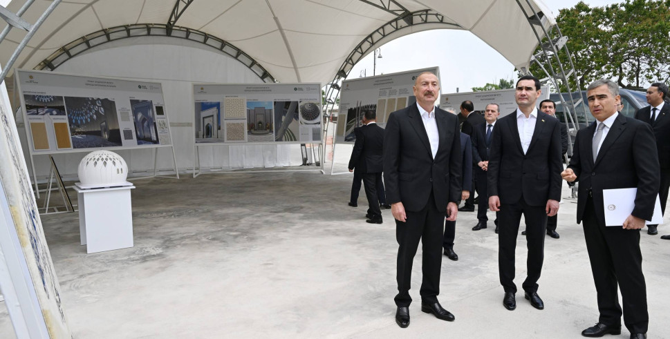 Azərbaycan və Türkmənistan prezidentləri Şuşa məscidində tikinti işlərinin gedişi ilə tanış olublar
