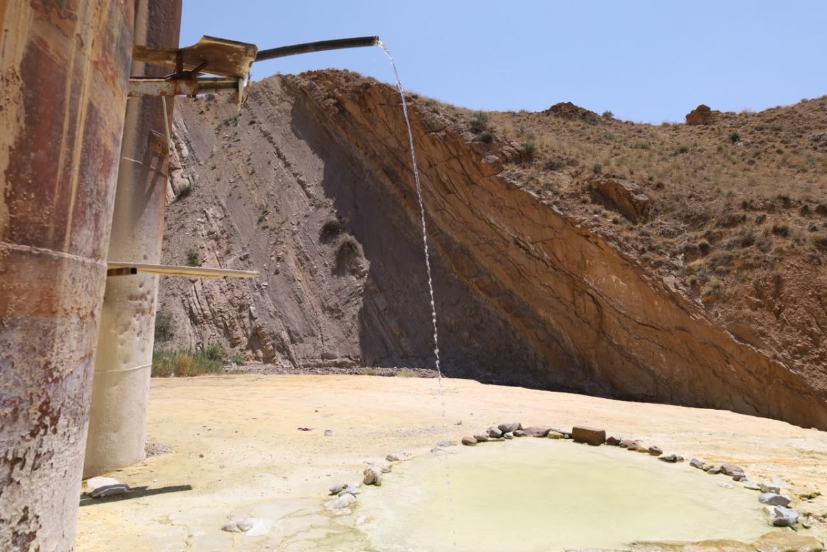 Sirab III mineral bulağı